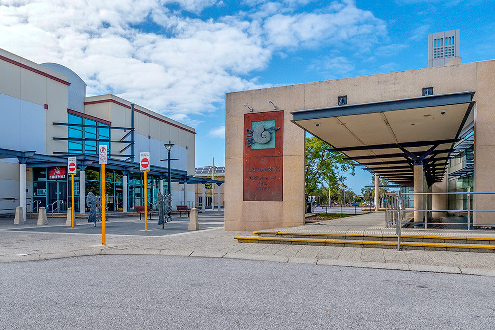 Halls Head shopping center entrance